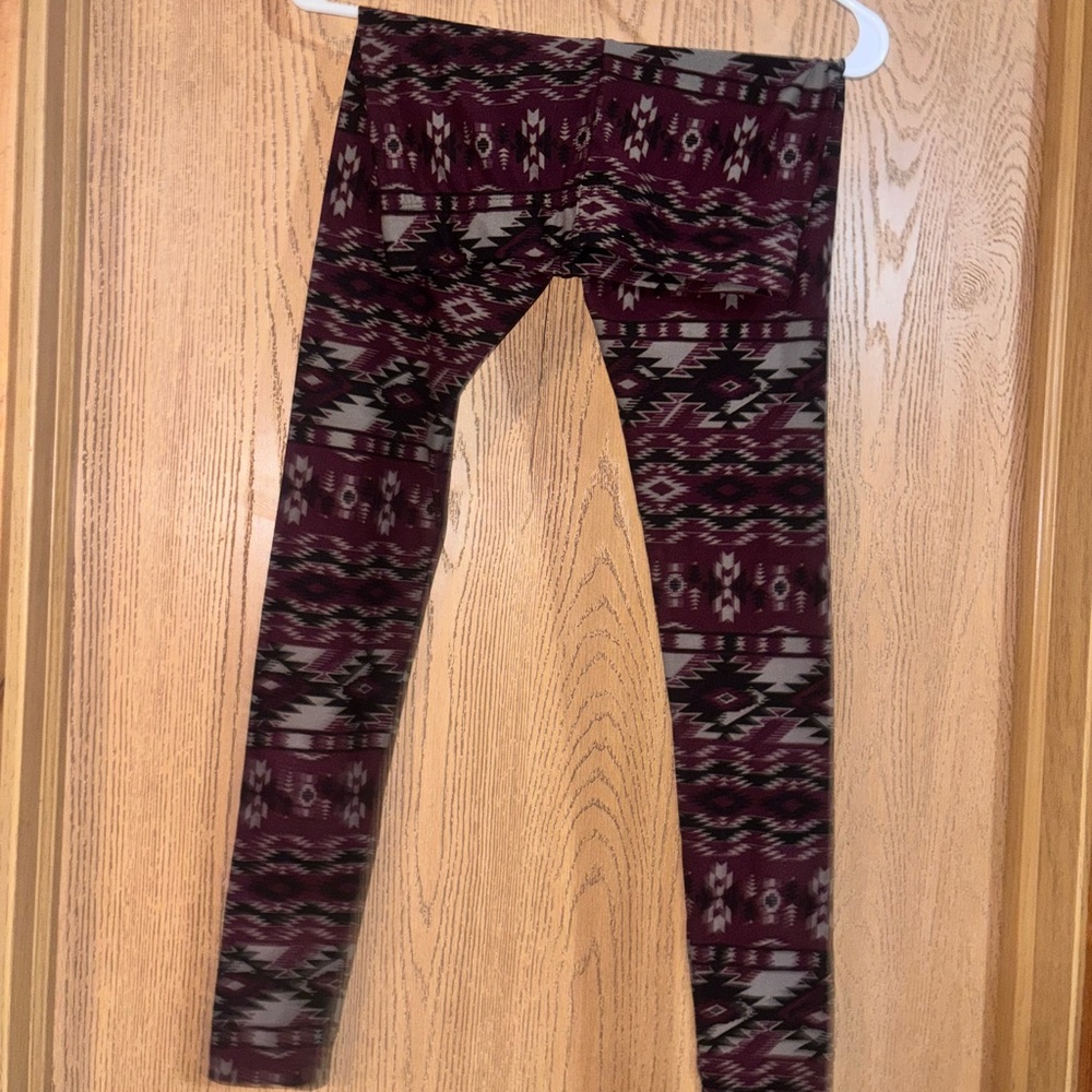 Cozy Red and Black Patterned Leggings